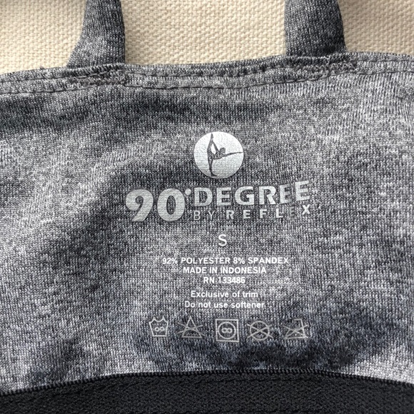 90 degree tank top - Picture 3 of 3